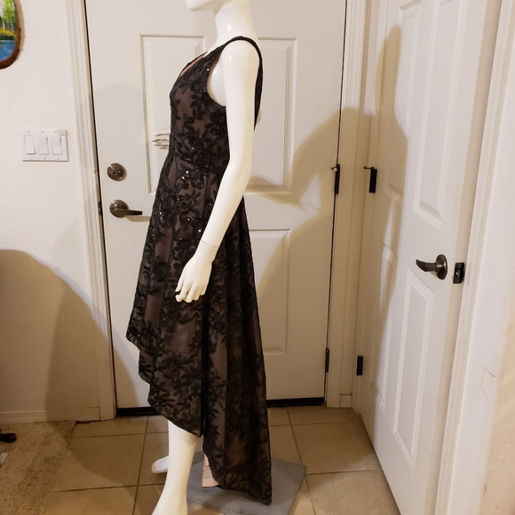 Calvin Klein High-low formal dress size 4 - Picture 2 of 10